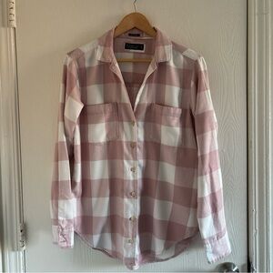 Abercrombie & Fitch Pink and White Plaid Button-Down Shirt